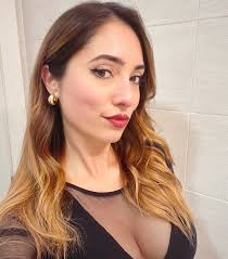 Emily R.